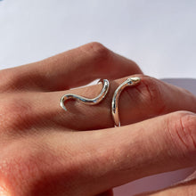 Load image into Gallery viewer, Silver Snake Ring
